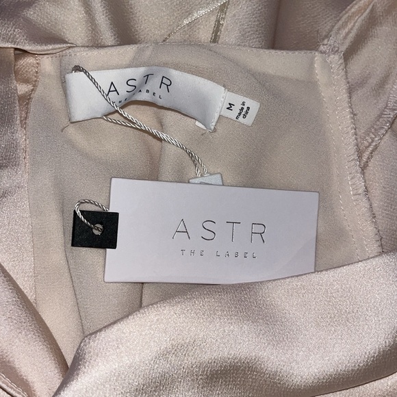 Astr the label pearl lainie dress NWT | size medium - Picture 7 of 9
